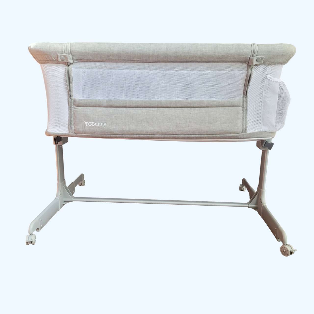 TCBunny 2-in-1 Baby Bassinet Sleeper, Adjustable Portable Crib Bed, VGUC, MRSP $199.99