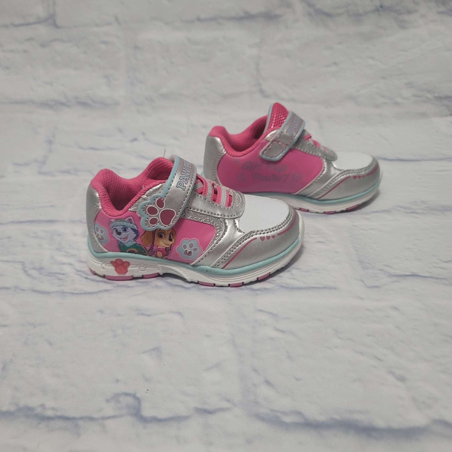 Paw Patrol Light Up Sneakers, Size 5 Toddler, VGUC, Shoes 5 (Walkers:12-24 mth)