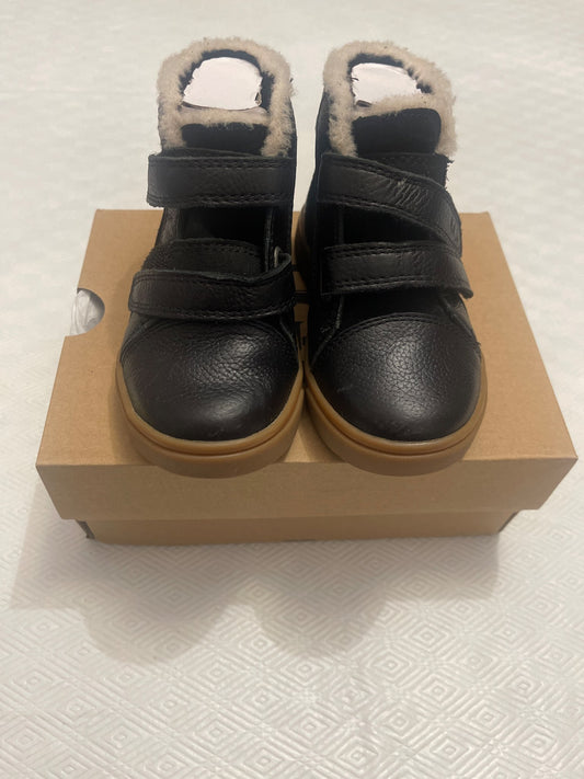 Ugg Winter Boots, Shoes 8 (Toddler:2-4yr)