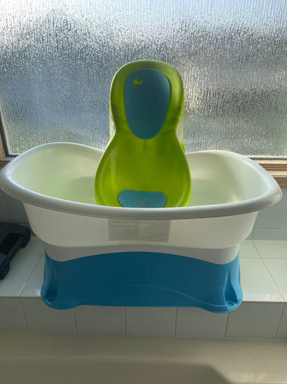 Baby Bathtub with Pedestal