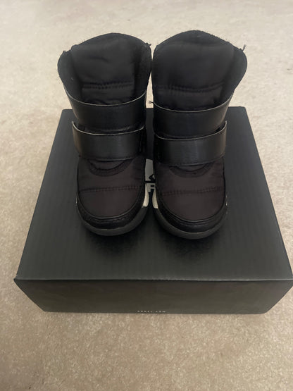 Sorel Winter Boots Size 7, Shoes 7 (Walkers:12-24 mth)