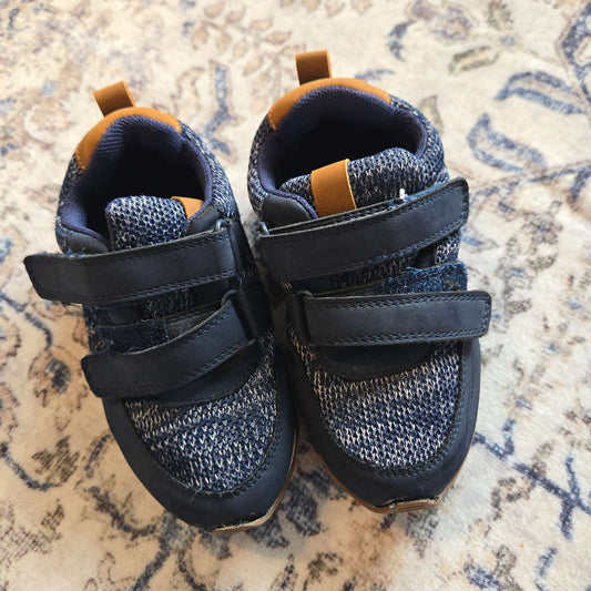 Joe Fresh Sneakers Size 9, Shoes 9 (Toddler:2-4yr)