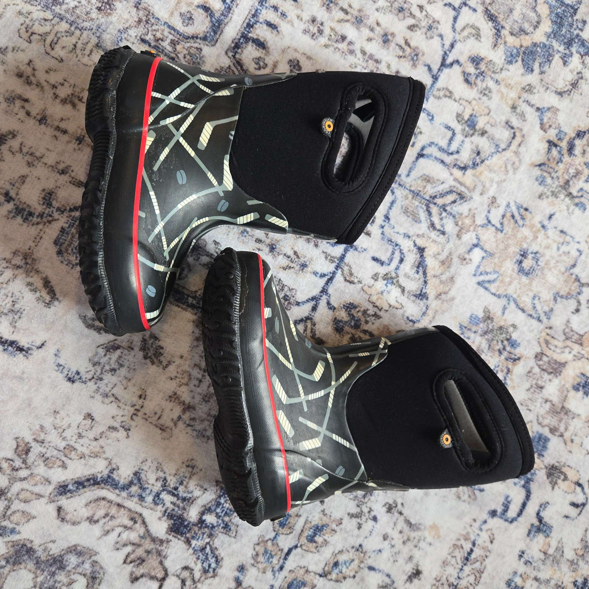 Bogs Hard Style Size 9 Hockey Print, Shoes 9 (Toddler:2-4yr)