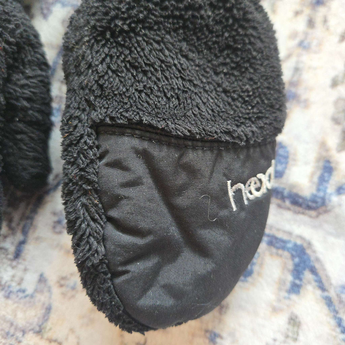 Head Fuzzy Small Mittens