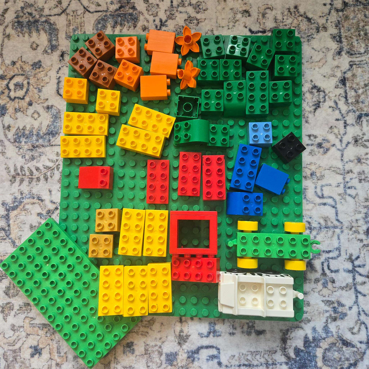 Random Duplo Lego