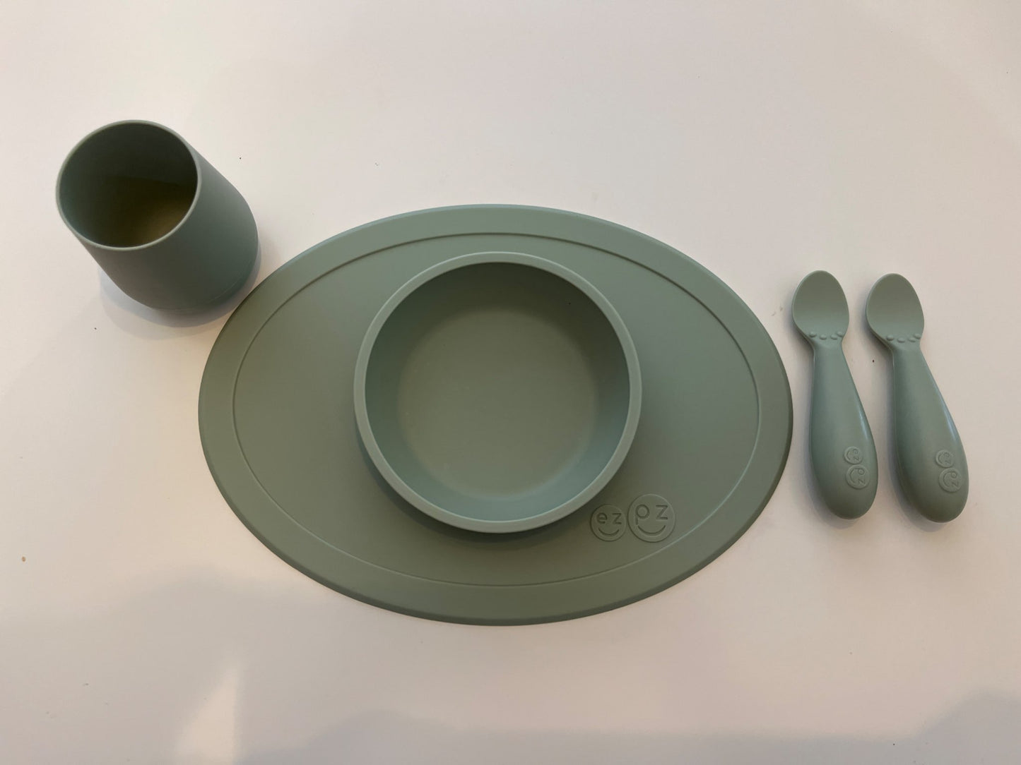 EZPZ baby first feeding set, MSRP $54.99