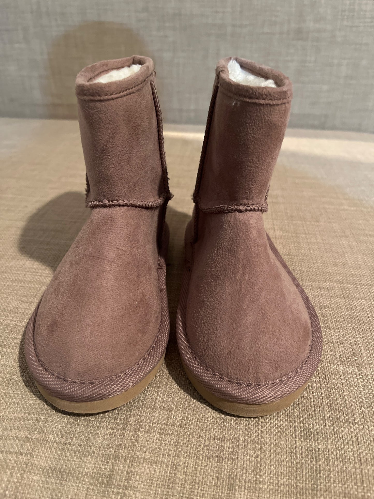 Old Navy Cute Brown Boots , Shoes 8 (Toddler:2-4yr)