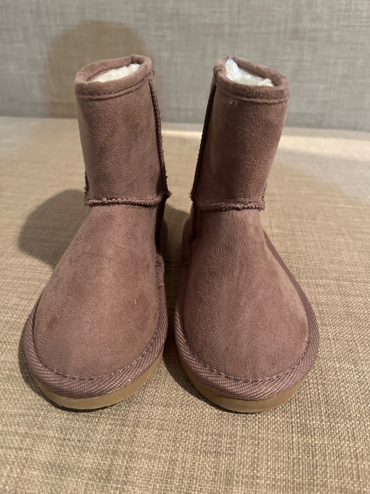 Old Navy Cute Brown Boots , Shoes 8 (Toddler:2-4yr)