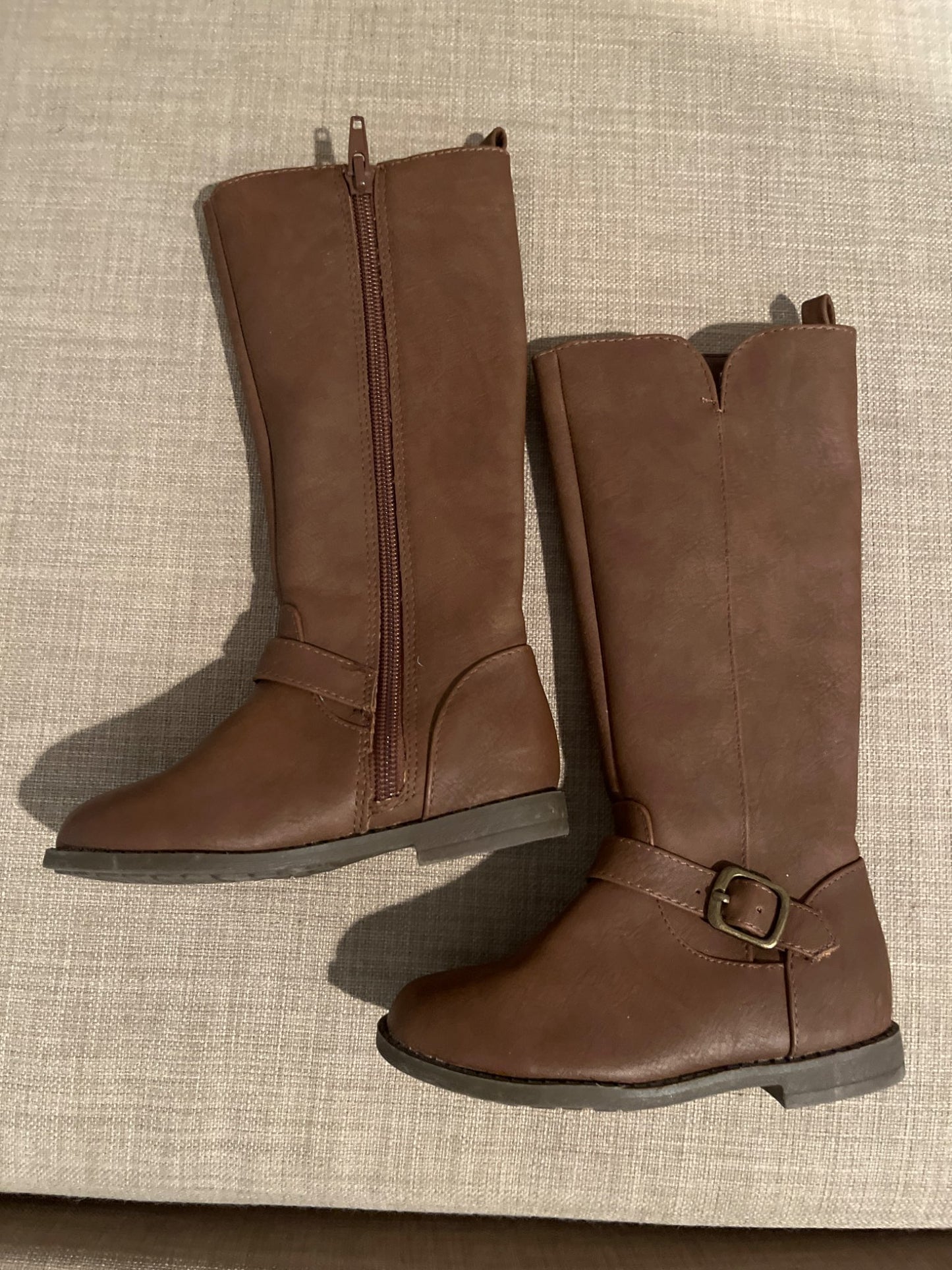 Tall brown boots , Shoes 7 (Walkers:12-24 mth)