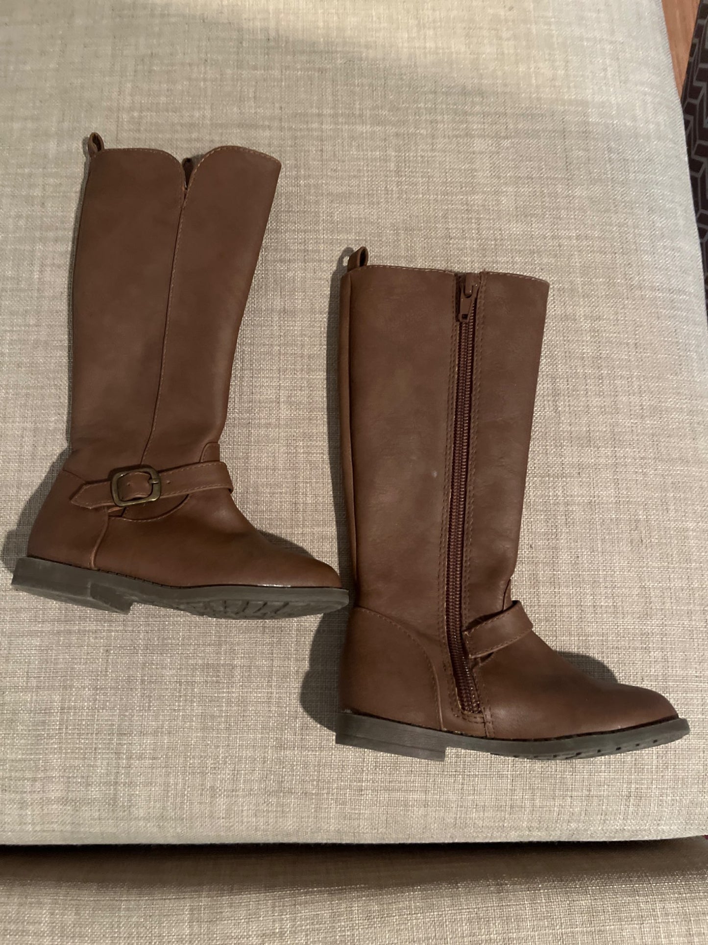 Tall brown boots , Shoes 7 (Walkers:12-24 mth)