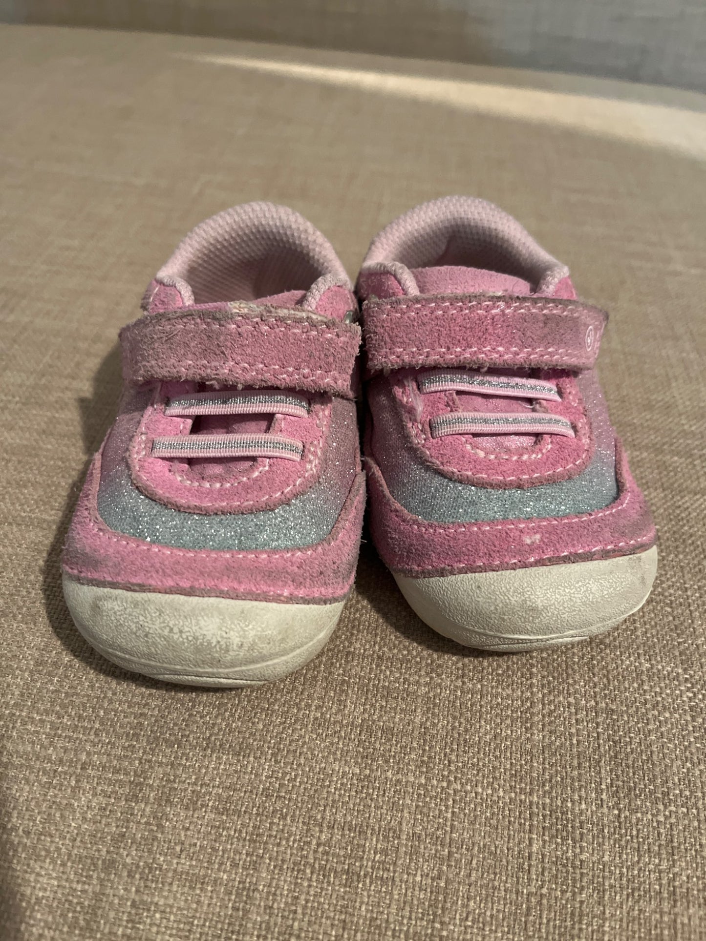 Stride Rite Size 4 Pink & Silver Sparkly Shoes , Shoes 4 (Baby: 0-12 mth)
