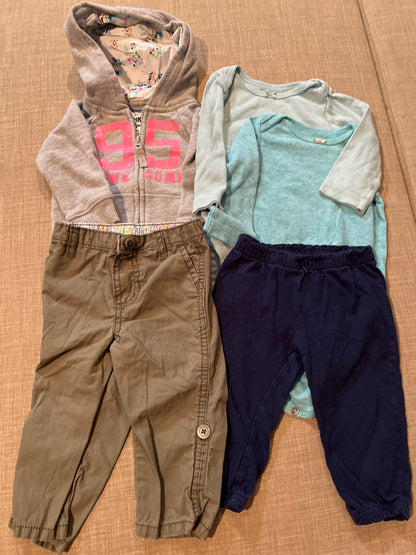 $5 bundle! Carters size 9 months. , Kids 12 Month (9-12M)