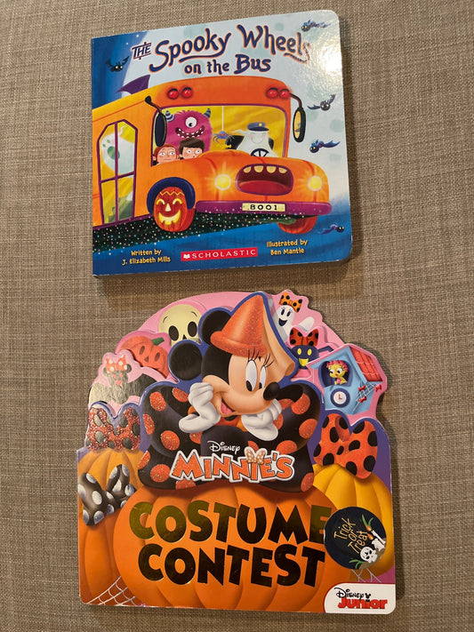 2 pack Halloween book bundle