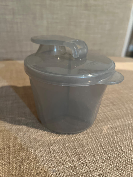 Travel formula container