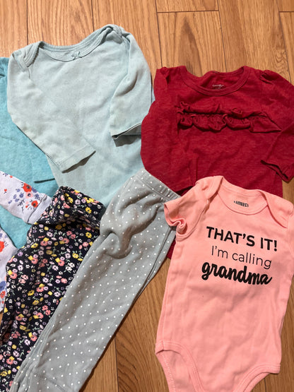 $5 bundle! 6-12 month bundle (mostly carters brand) , Kids 12 Month (9-12M)