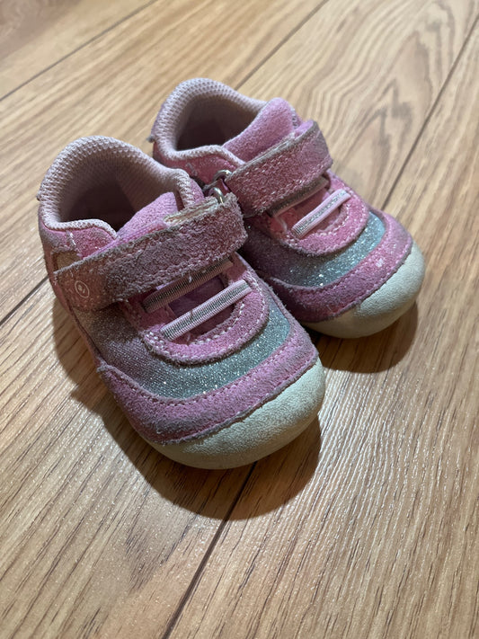 Stride Rite Size 4 (pink sparkles) , Shoes 4 (Baby: 0-12 mth)
