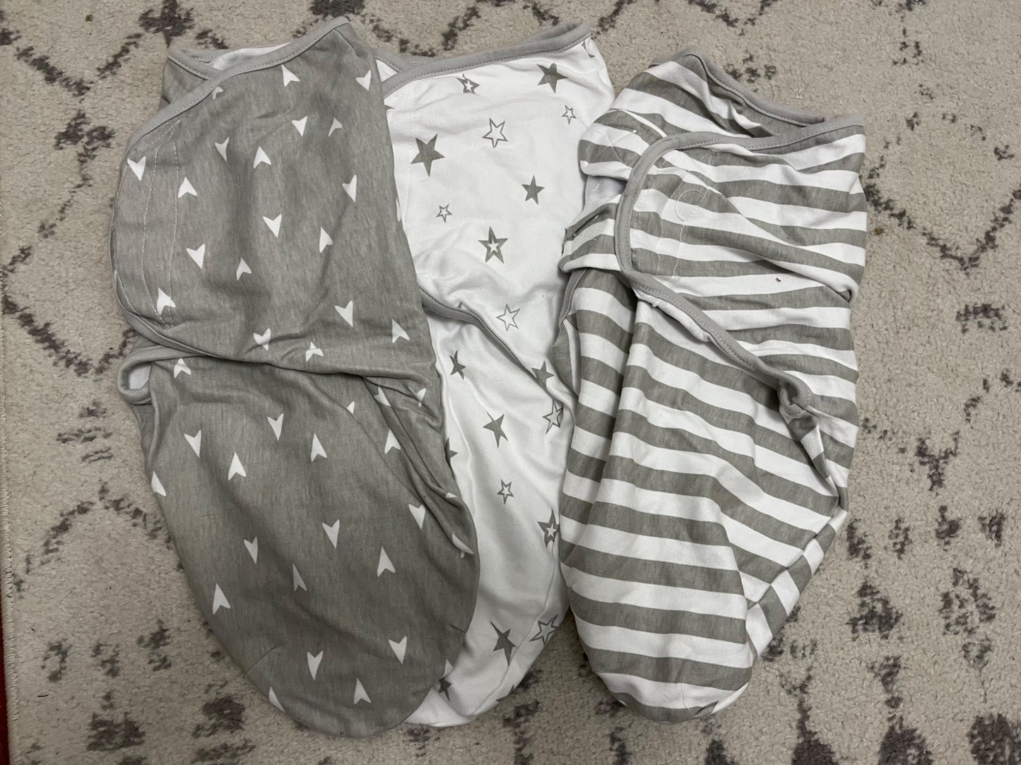 Velcro swaddles , 0-3 Months (Newborn)