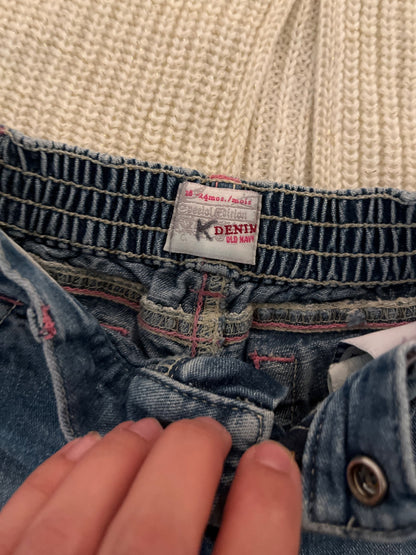 Brand new cardigan with 2 pairs of jeans