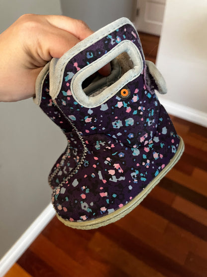 Size 5 Bogs , Shoes 5 (Walkers:12-24 mth)