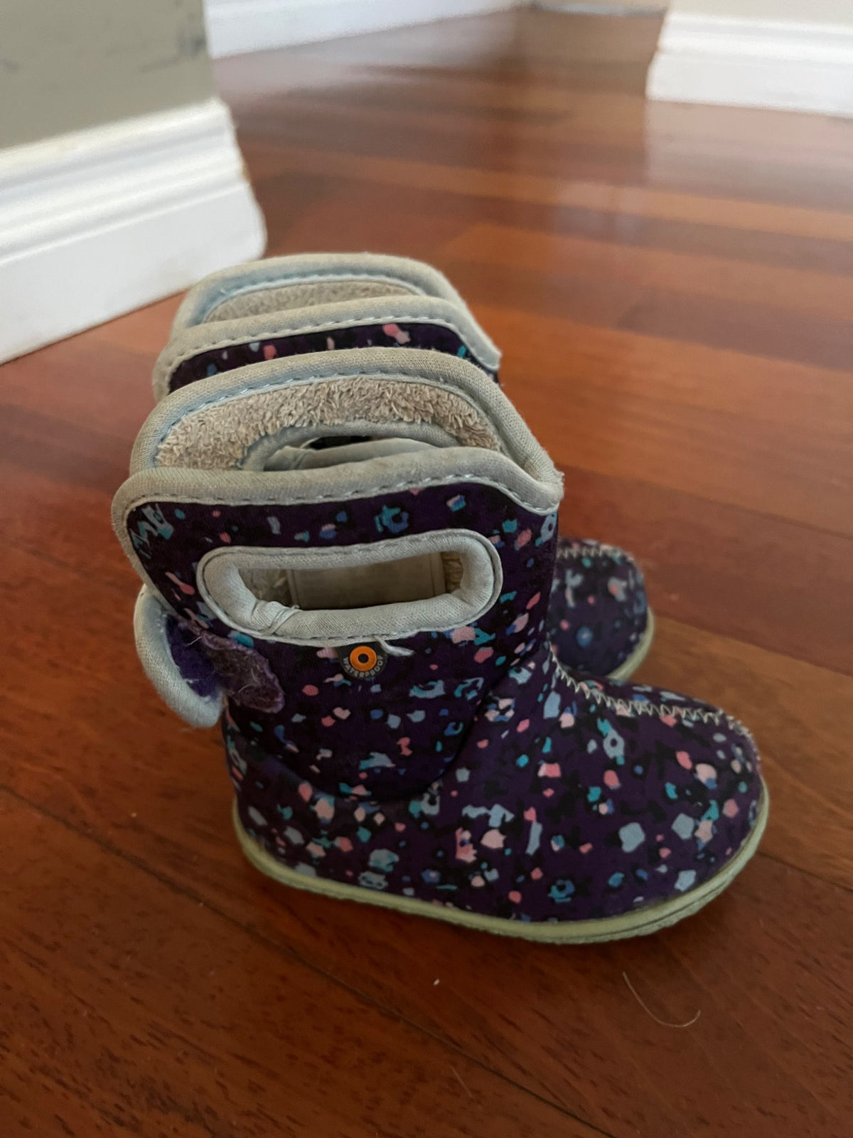 Size 5 Bogs , Shoes 5 (Walkers:12-24 mth)