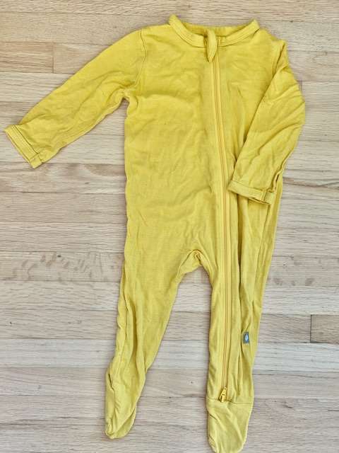 EUC Kyte Baby yellow footie, 3-6m, Kids 6 Month (3-6M)