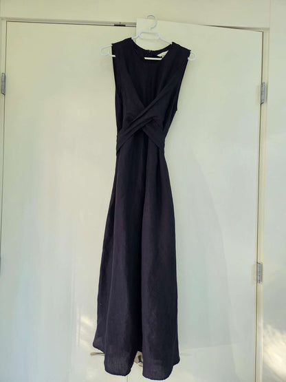 H&M Navy Maternity Dress (Retail $75), Maternity L (12-14)