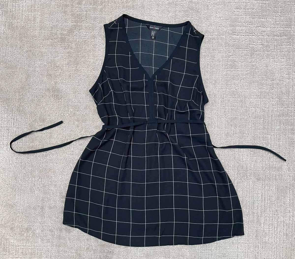 Sleeveless V-neck belted top, Maternity S (4-6)