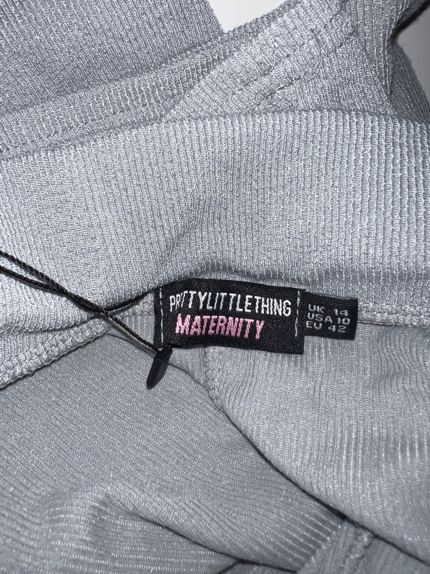 PrettyLittleThing Ribbed Wide Legged Maternity Pants - Grey. Retails for $50, Maternity M (8-10)
