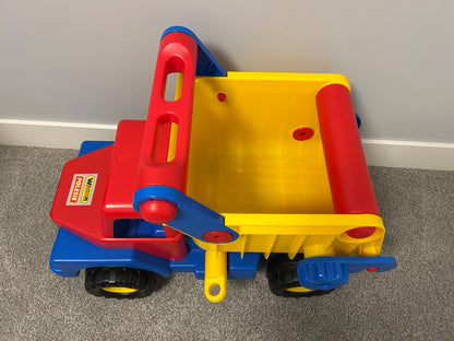 Wader Giant Dump Truck Ride on toy, retails for $180