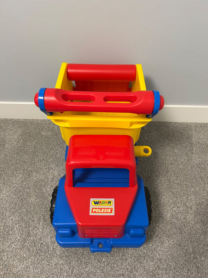 Wader Giant Dump Truck Ride on toy, retails for $180