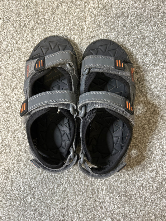 George sandals- retails for $15, Shoes 10 (Toddler:2-4yr)