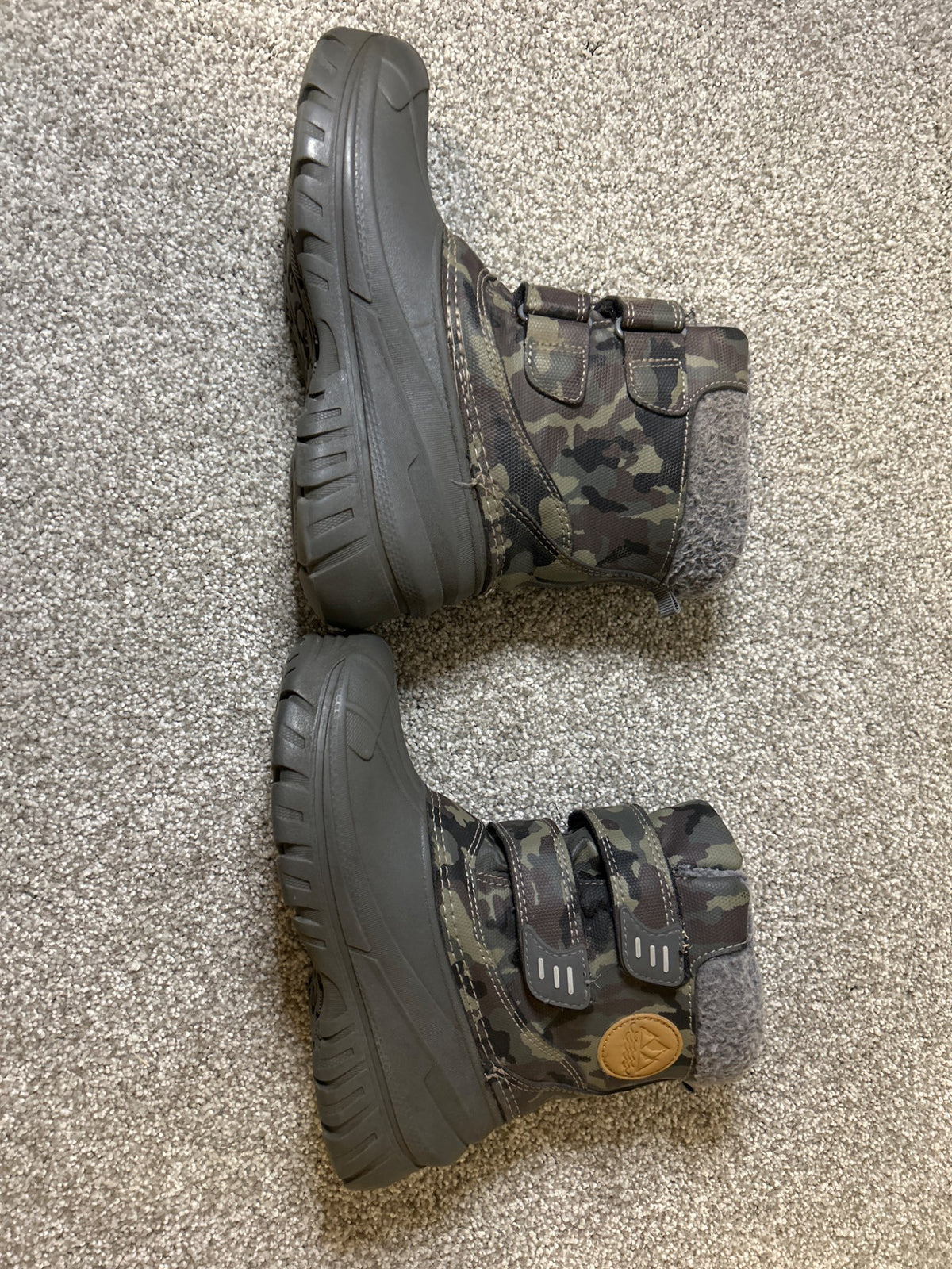 Joe fresh winter boots - retails for $50, Shoes 12.5 (Kids:4-8yr)