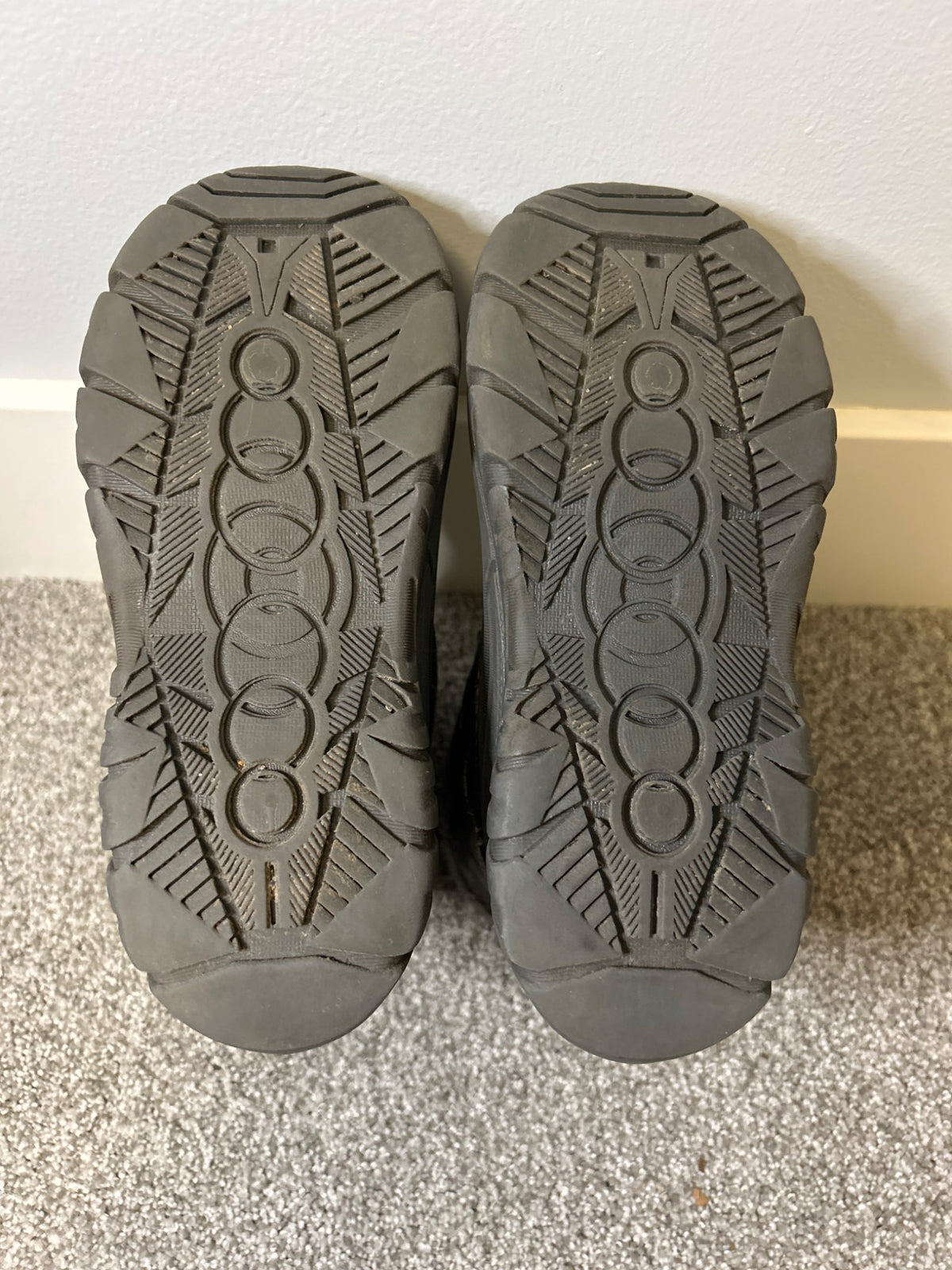 Joe fresh winter boots - retails for $50, Shoes 12.5 (Kids:4-8yr)
