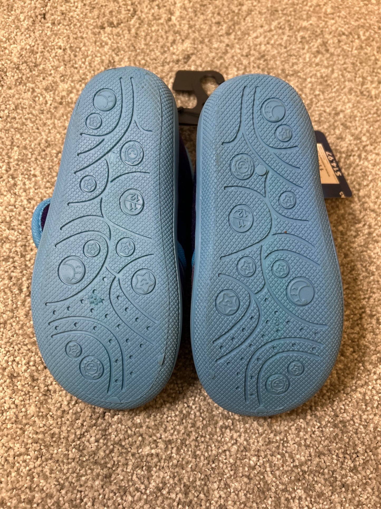 Paw patrol water shoes NWT - retails for $15, Shoes 11.5 (Toddler:2-4yr)