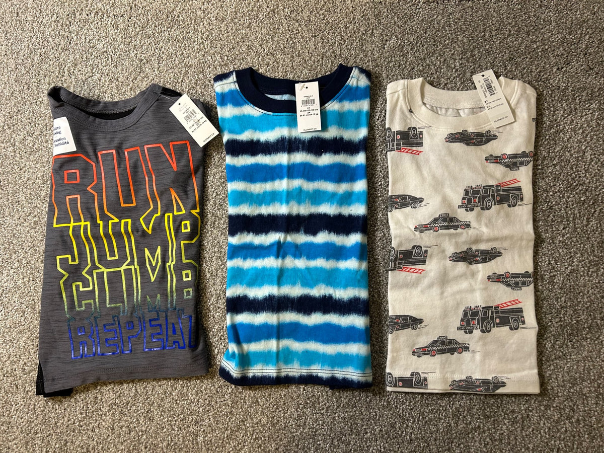 NWT 2T old navy t shirts - retails for $15/shirt, Kids 2T