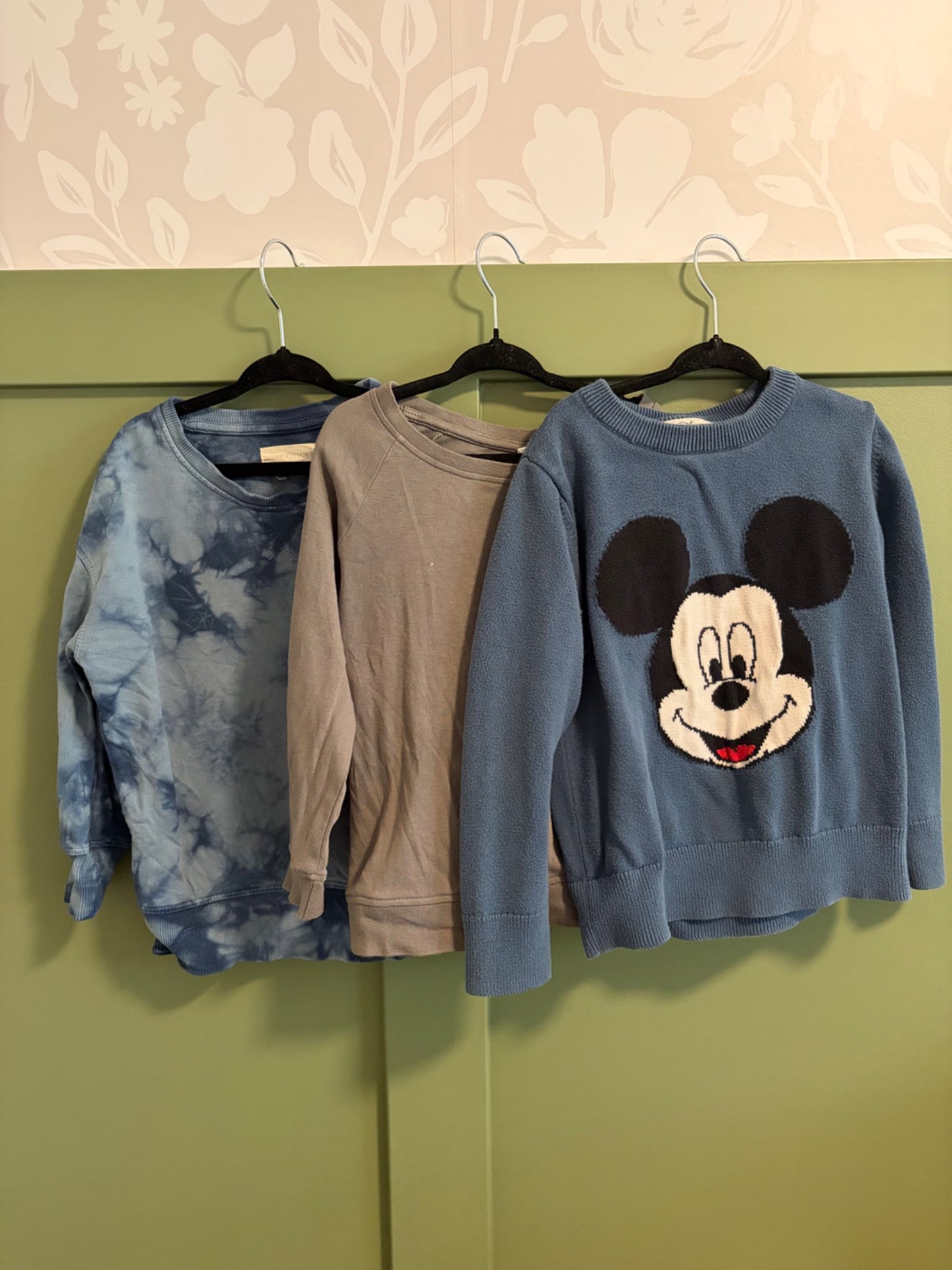 Boys 4/5 crewneck lot, Kids 4/4T