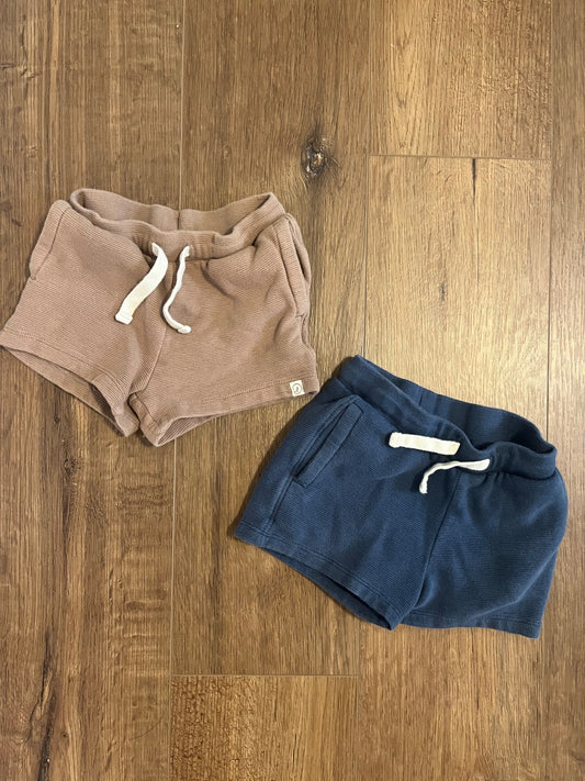 Carters little planet shorts, Kids 3T