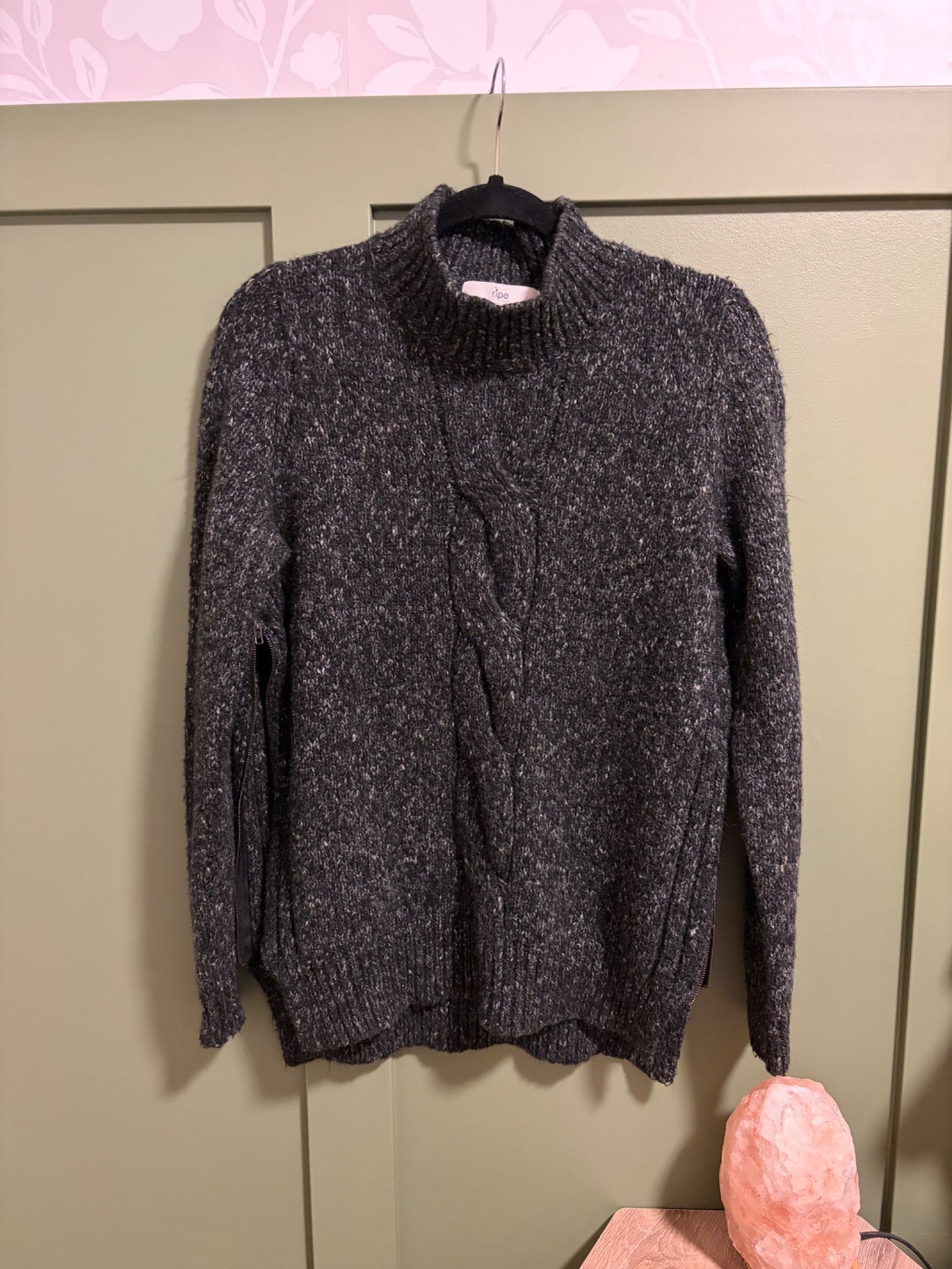 Ripe Maternity and nursing sweater , Maternity M (8-10)