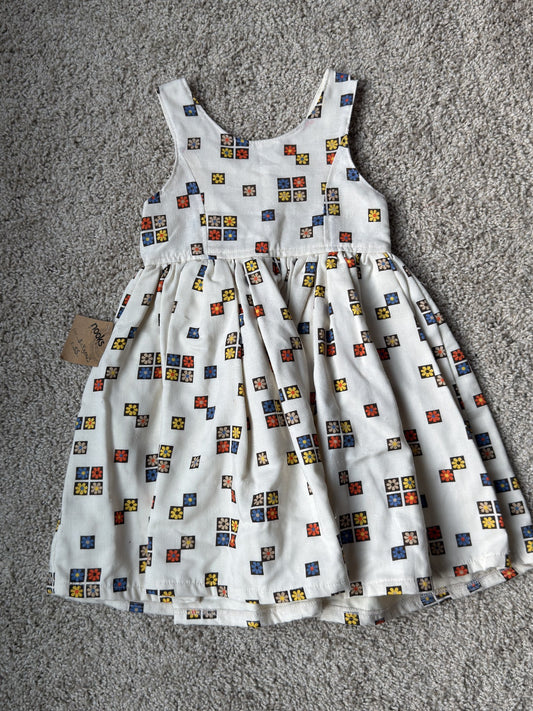 Beautiful linen swing dress size 3-4, Kids 3T