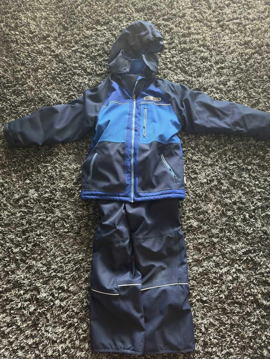 Size 12 Monster Boys snowsuit , Kids 12 & 14 (large)