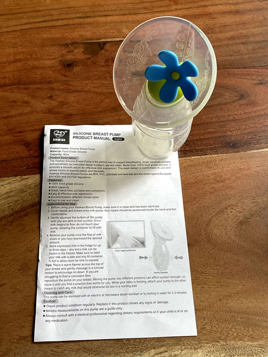 Haakaa Manual Breast Pump (4oz) w/ Flower Stopper