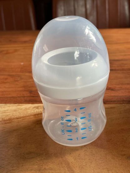 Set of 6 AVENT bottles and a NEW Unopened Box of Breast Milk Storage Bags
