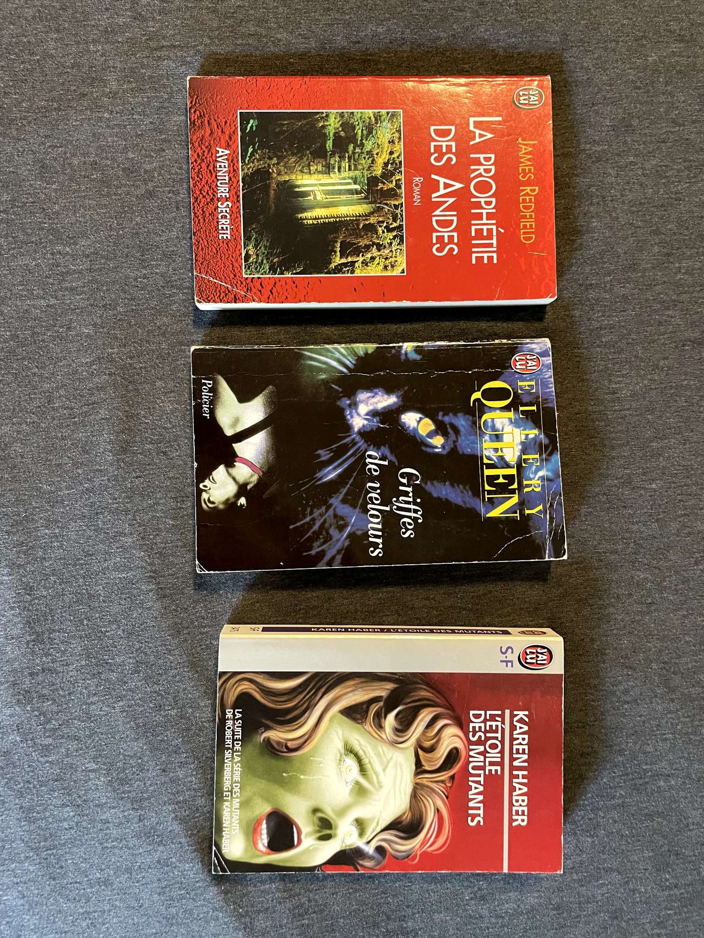 French Language Mystery/Horror Novels - Set of 3