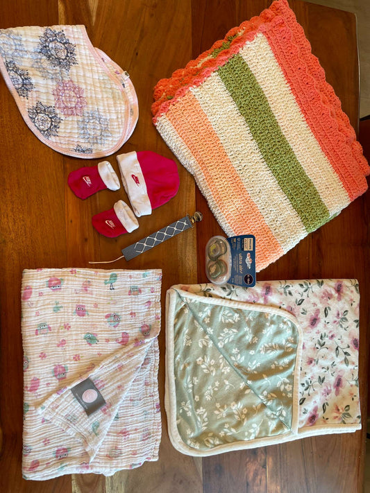 New/Never Used Girl Bundle - Blankets, Soothers, Soother/Teething Clip, NIKE Hat & Sock set, 0-3 Months (Newborn)