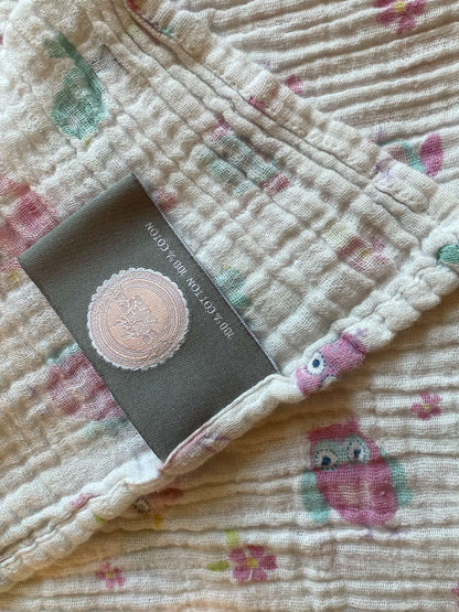 New/Never Used Girl Bundle - Blankets, Soothers, Soother/Teething Clip, NIKE Hat & Sock set, 0-3 Months (Newborn)