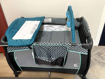 Evenflo Portable Baby Suite Playard - Teal - Like NEW