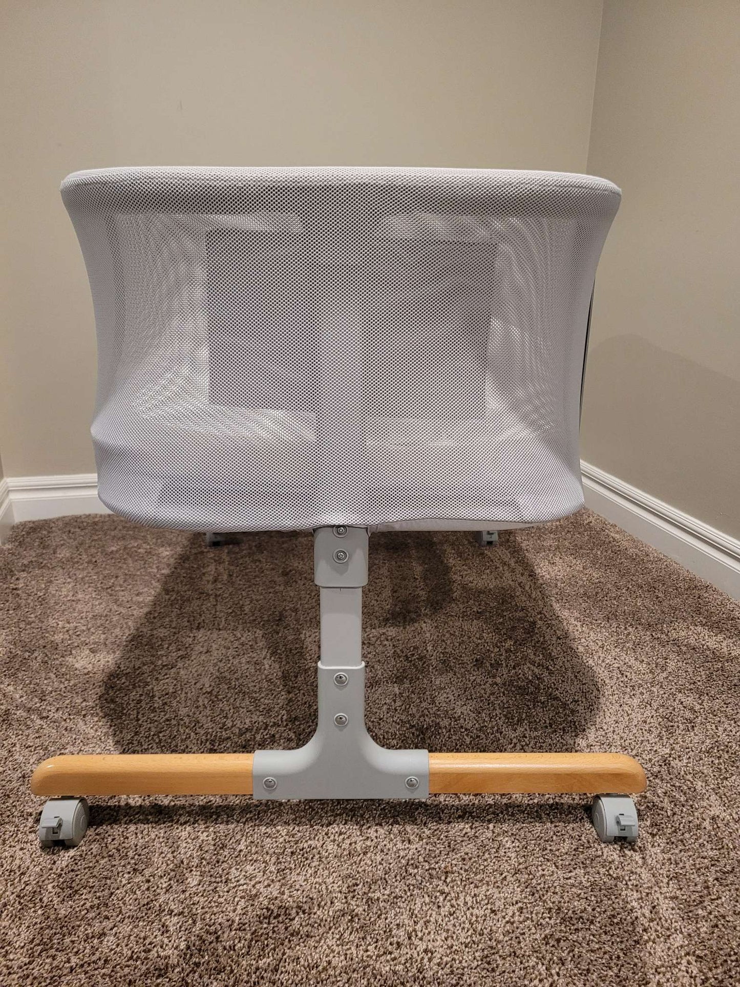 Skip Hop Cozy-Up 2 in 1 Bedside Sleeper and Bassinet
