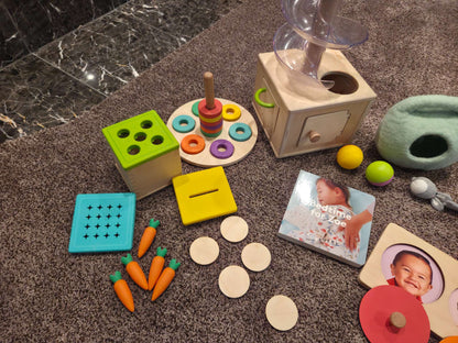 Lovevery Babbler Play Kit (13 to 15+ Months)