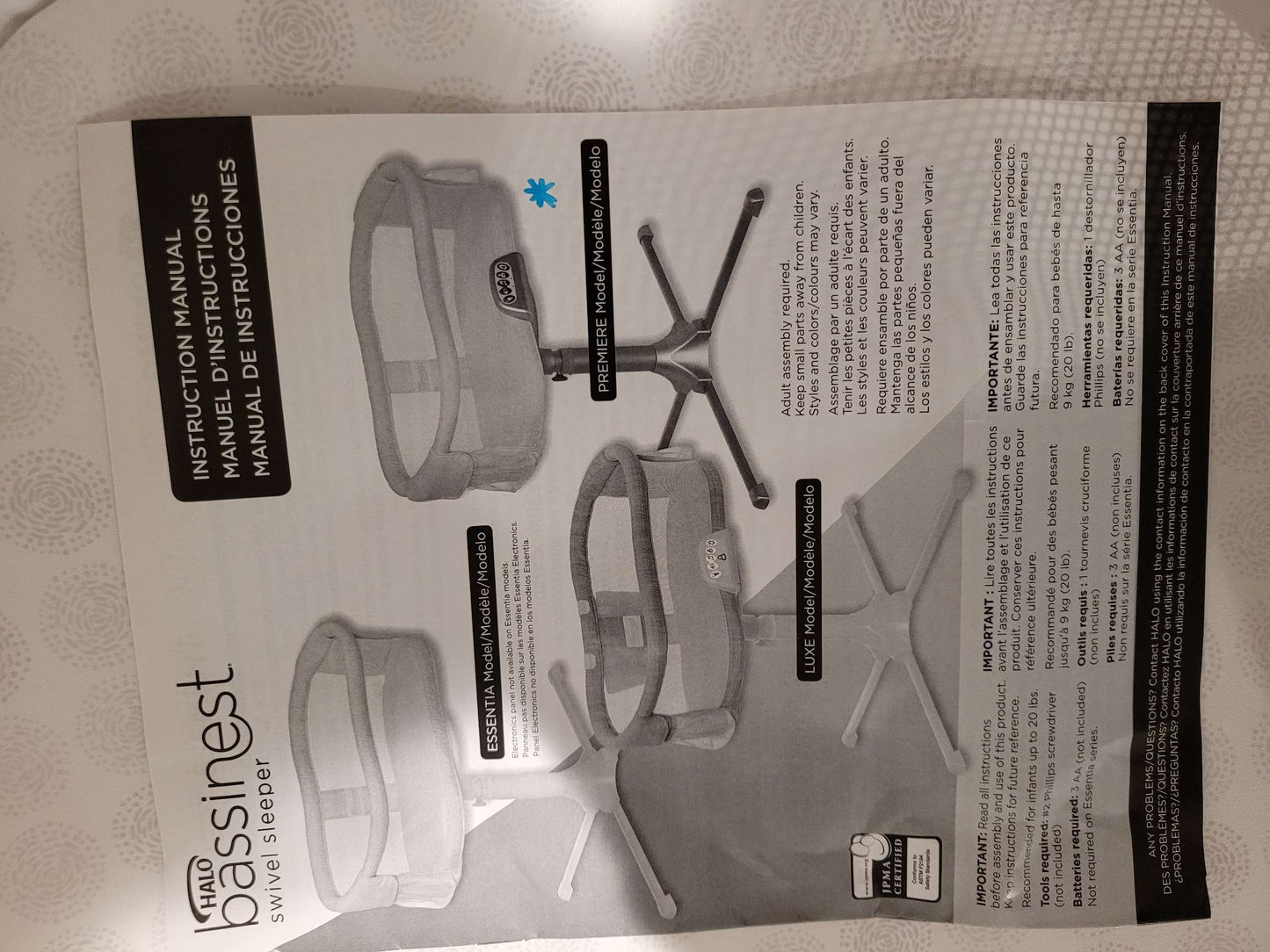 Halo Bassinest Swivel Sleeper Premiere Bassinet with Additional Sheets