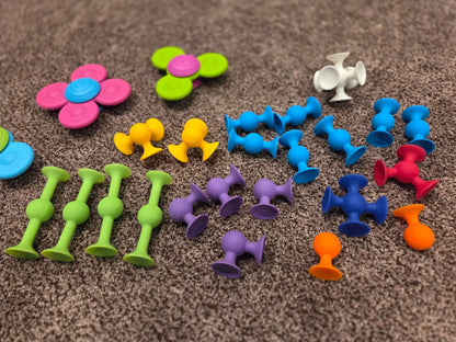 Fat Brain Toys Squigz - Spinners and Regular